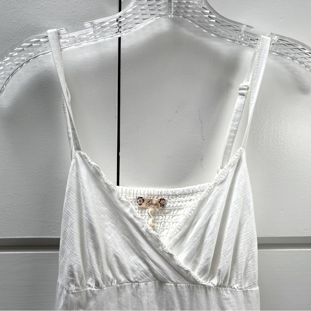 Adorable vintage white Guess dress with lace detailing and tie back in Size 3 - Picture 2 of 8